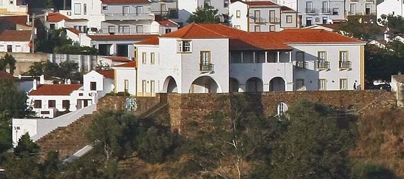 Biblioteca Municipal de Odemira, built over the ruins of the old castle