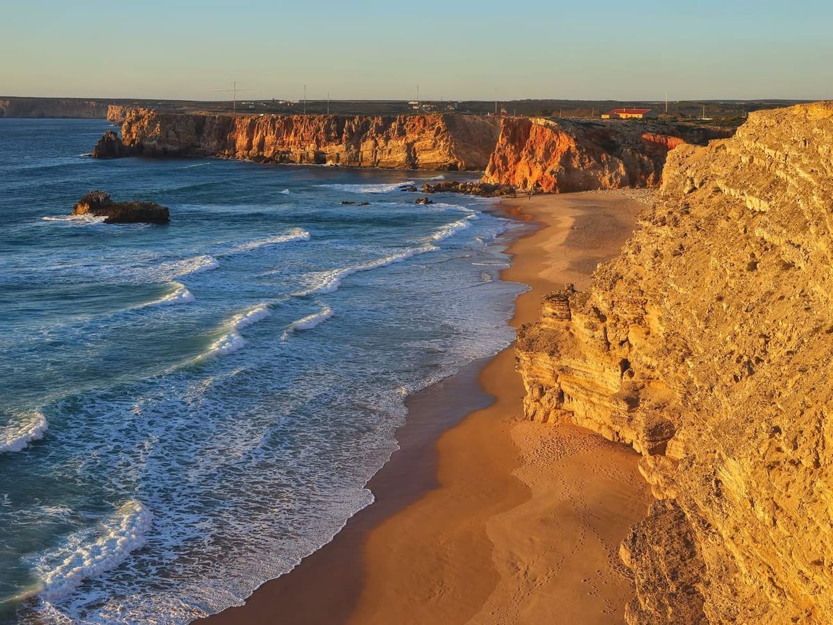 View of the cliffs near Praia do Tonel